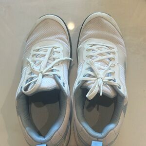 Prince worn once tennis shoes
